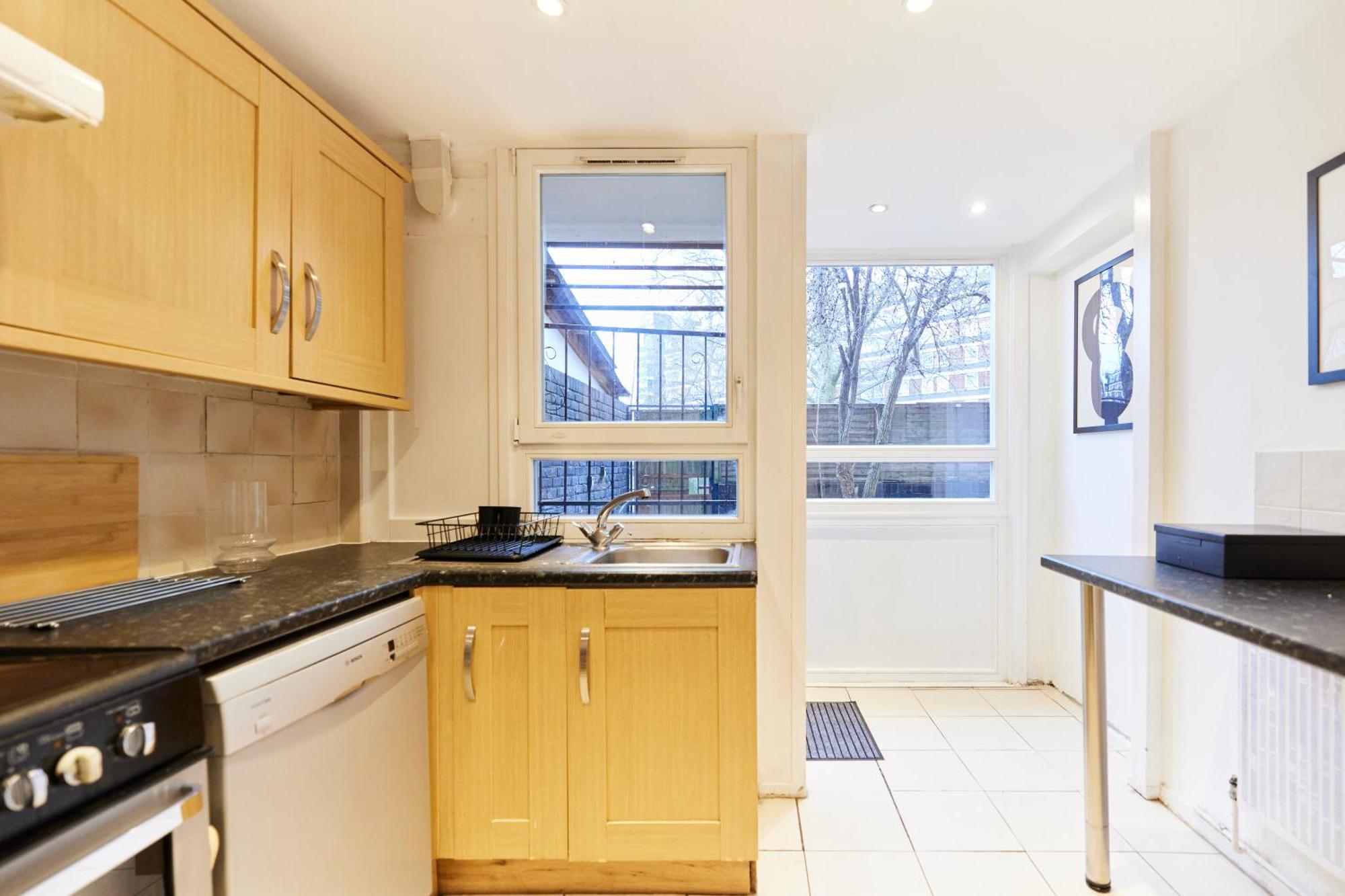 The Kennington Park Crib - Lovely 2Bdr Flat With Garden Londra Esterno foto